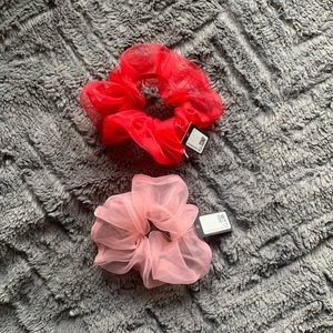Mesh scrunchies